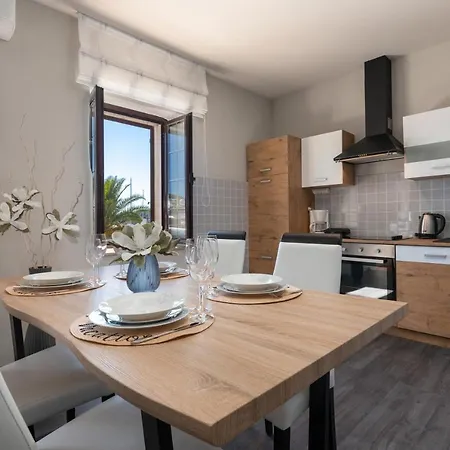 Apartments Prince Vrsar Exterior photo