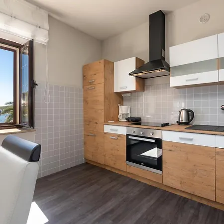 Apartments Prince Vrsar Exterior photo